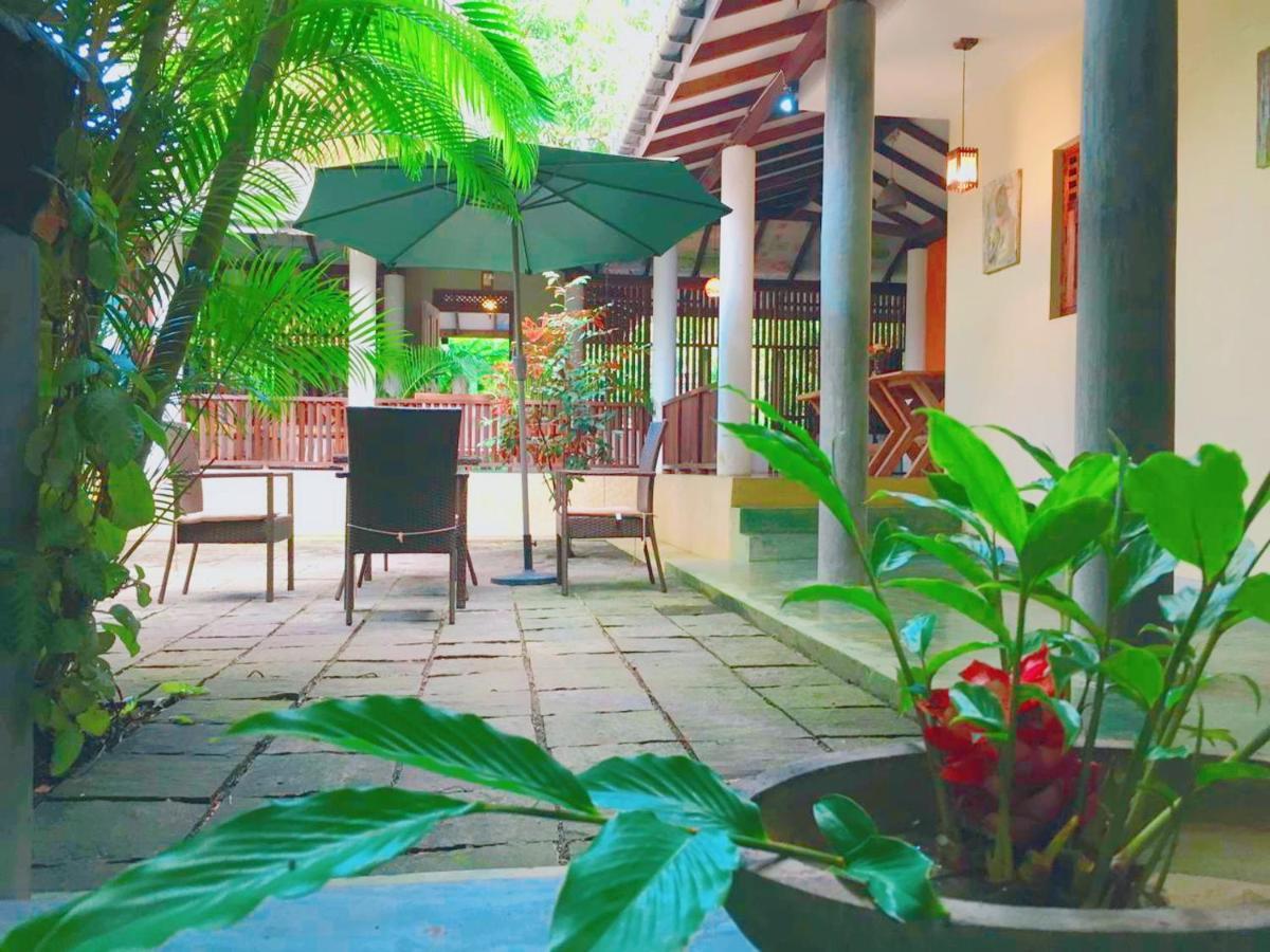 Boutique 132 Hotell Bentota Exteriör bild