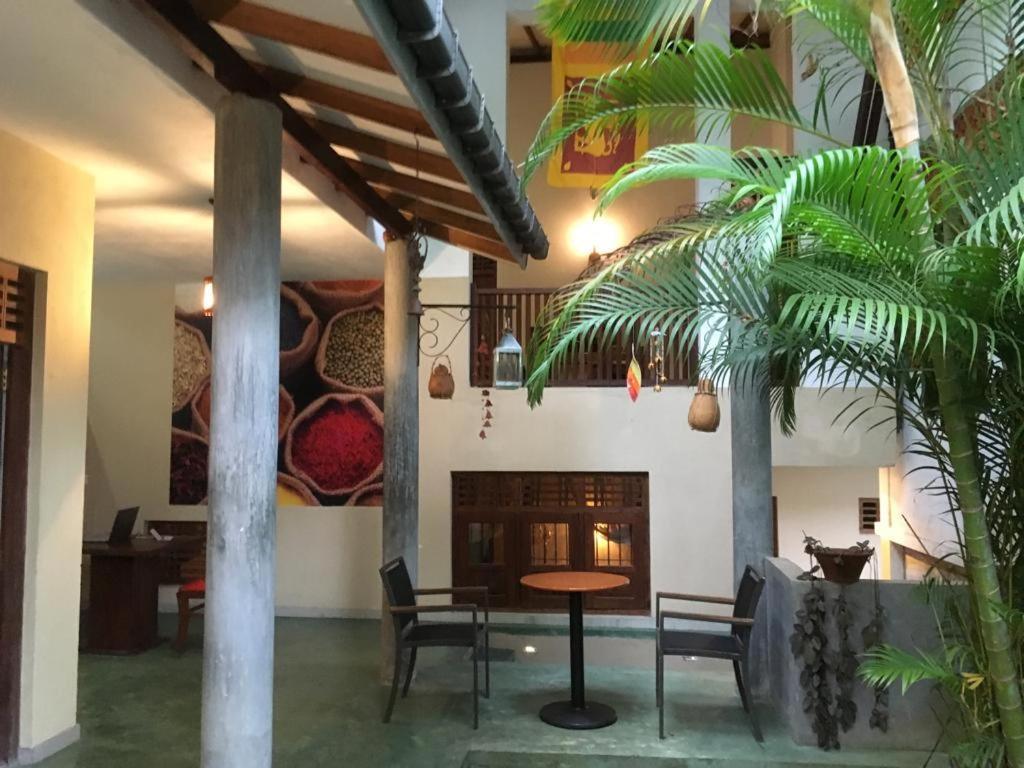 Boutique 132 Hotell Bentota Exteriör bild